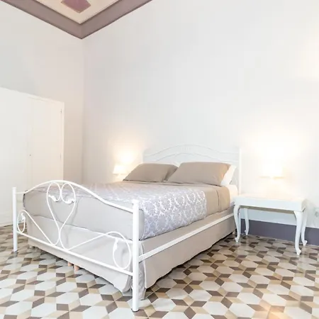Luxury By And So Guest house Lecce