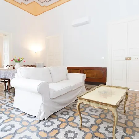 Luxury By And So Guest house *