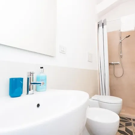 Luxury By And So Guest house *