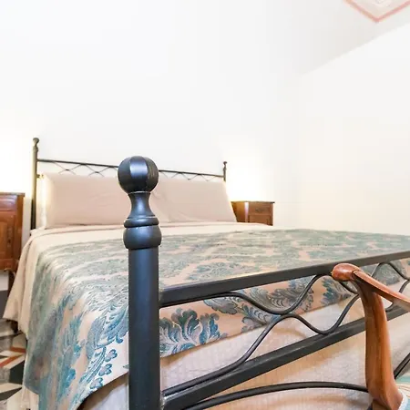Guest house Luxury By And So *